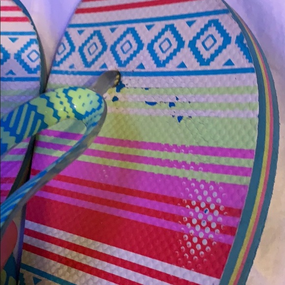 vera bradley flipflops - Picture 2 of 3